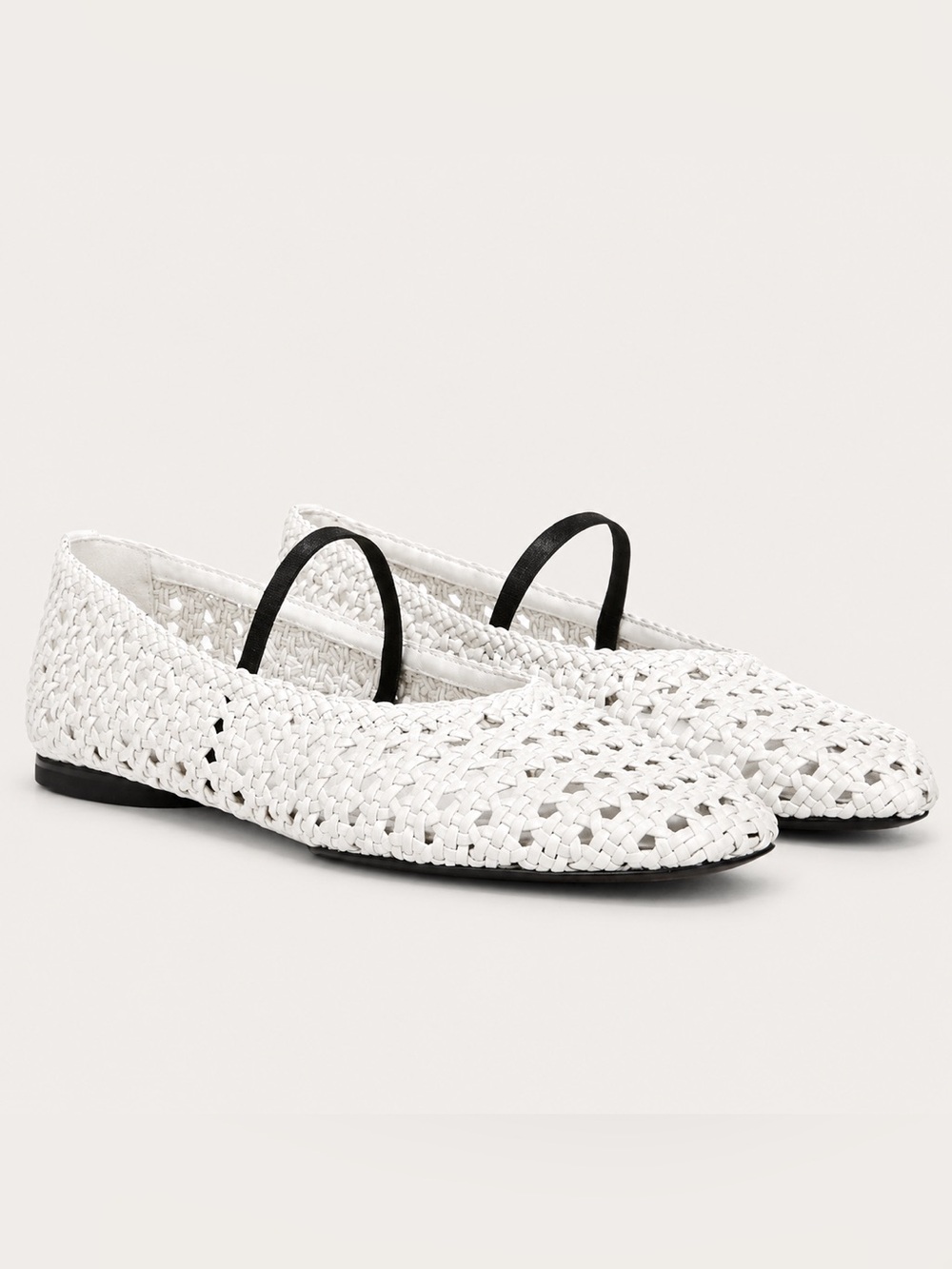 Vince Vivian Mary Jane Flat- white leather size 8 Brand New
